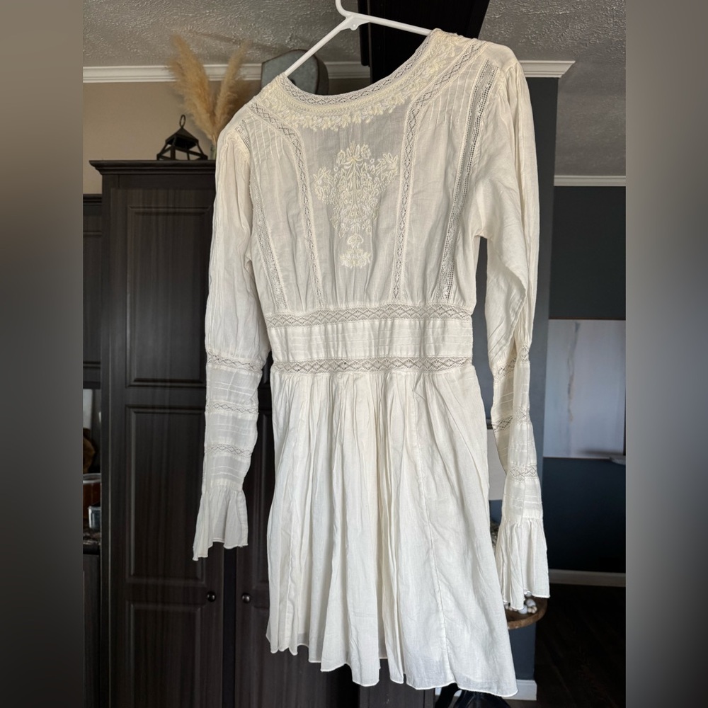 Free People - Picture 4 of 6